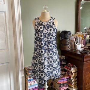 Francesca's Alya Navy and White Embroidered Floral Sleeveless